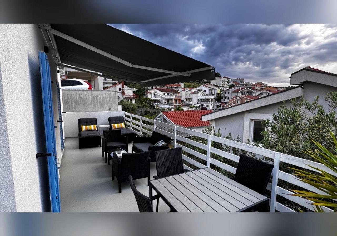 Apartment Tina Trogir Bagian luar foto